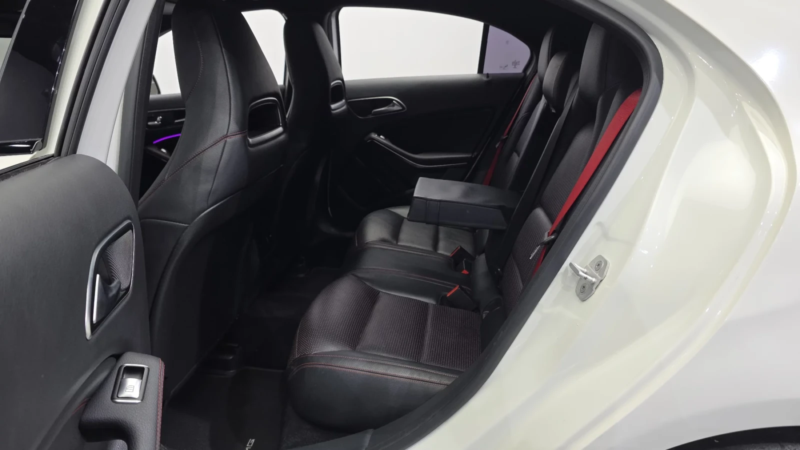 Mercedes-Benz A45 AMG AMG PER* CARBON* AMBIENT* F1 ����* ������ ����* En | Mobile.bg � ����������� 16