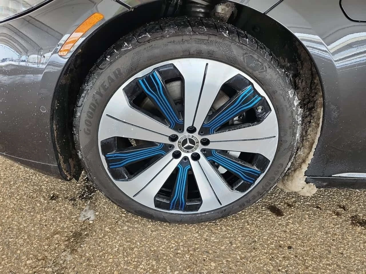 Mercedes-Benz EQS 580| BURMESTER| HEAD-UP| PANO| 360| AMBIENT| , снимка 5 - Автомобили и джипове - 54156738