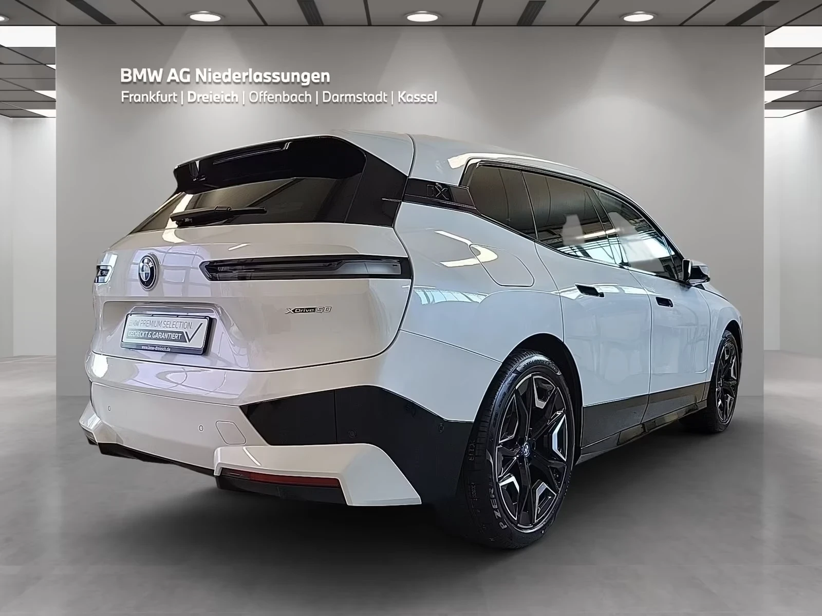 BMW iX 50 xDrive  Head Up 360 Harman Kardon ACC Pro, снимка 3 - Автомобили и джипове - 54448690