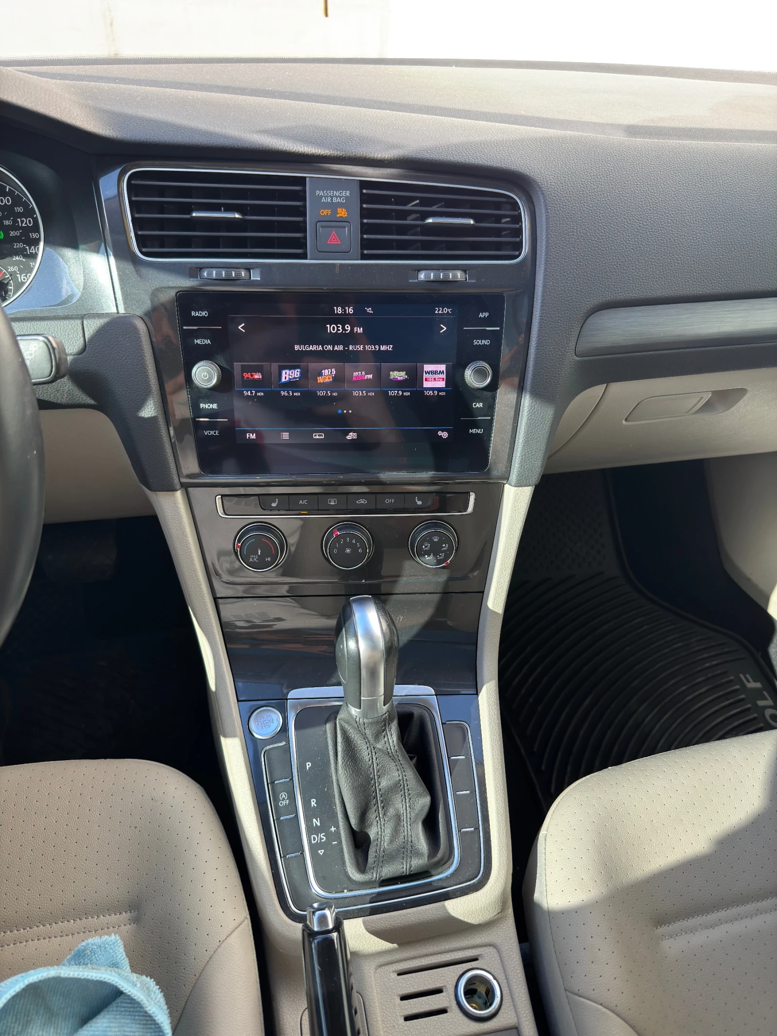 VW Golf SE, снимка 13 - Автомобили и джипове - 54754702