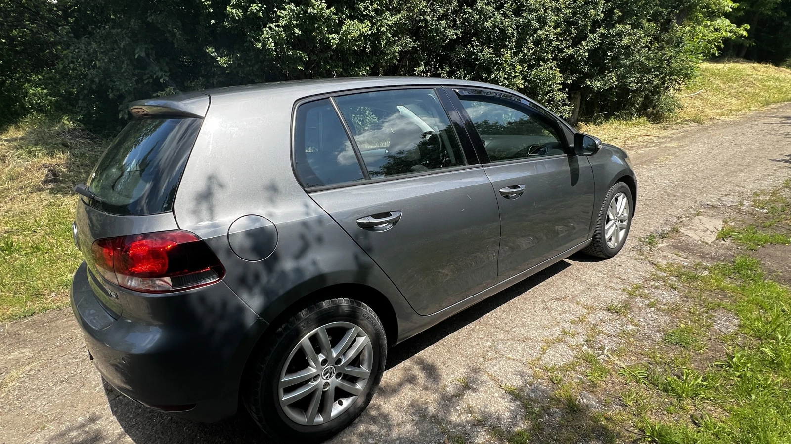 VW Golf, снимка 2 - Автомобили и джипове - 54807668
