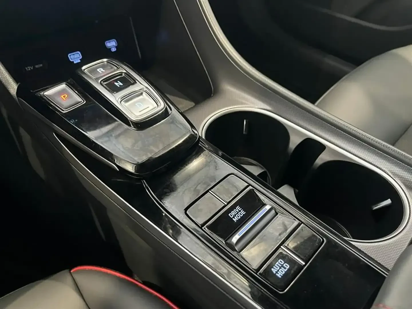 Hyundai Sonata N Line | PANO | КОЖА | ПОДГРЕВ ВОЛАН | CARPLAY, снимка 10 - Автомобили и джипове - 55001343