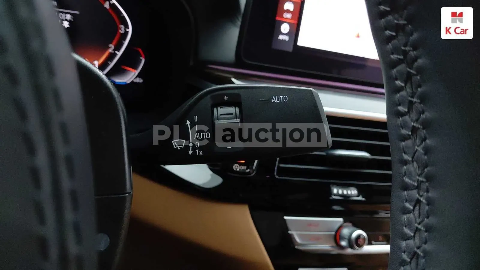 BMW 520 HEAD-UP * ПАНО * KEYLESS * АВТОКРЕДИТ , снимка 10 - Автомобили и джипове - 55031729