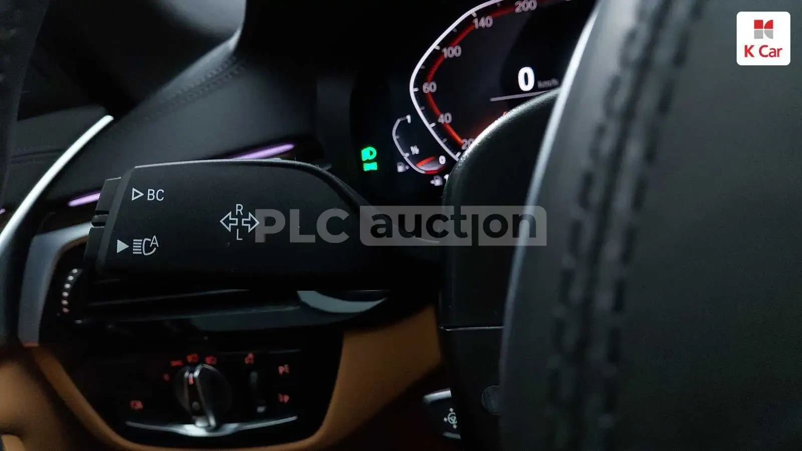 BMW 520 HEAD-UP * ПАНО * KEYLESS * АВТОКРЕДИТ , снимка 9 - Автомобили и джипове - 55031729