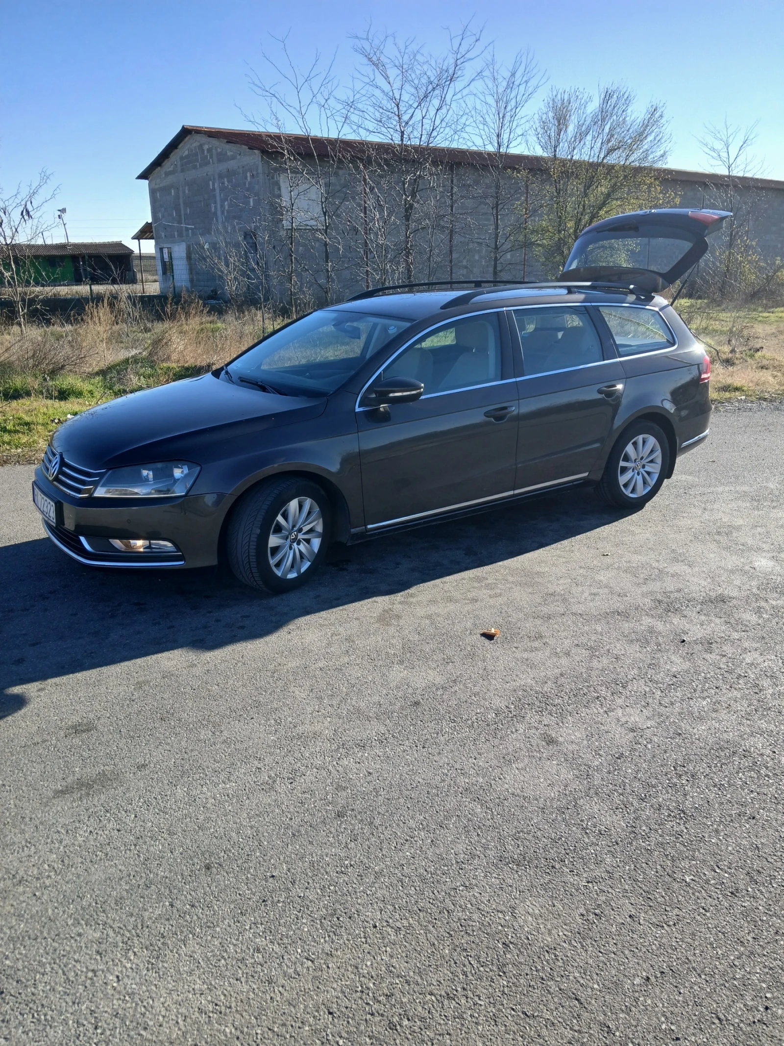 VW Passat, снимка 6 - Автомобили и джипове - 55511163
