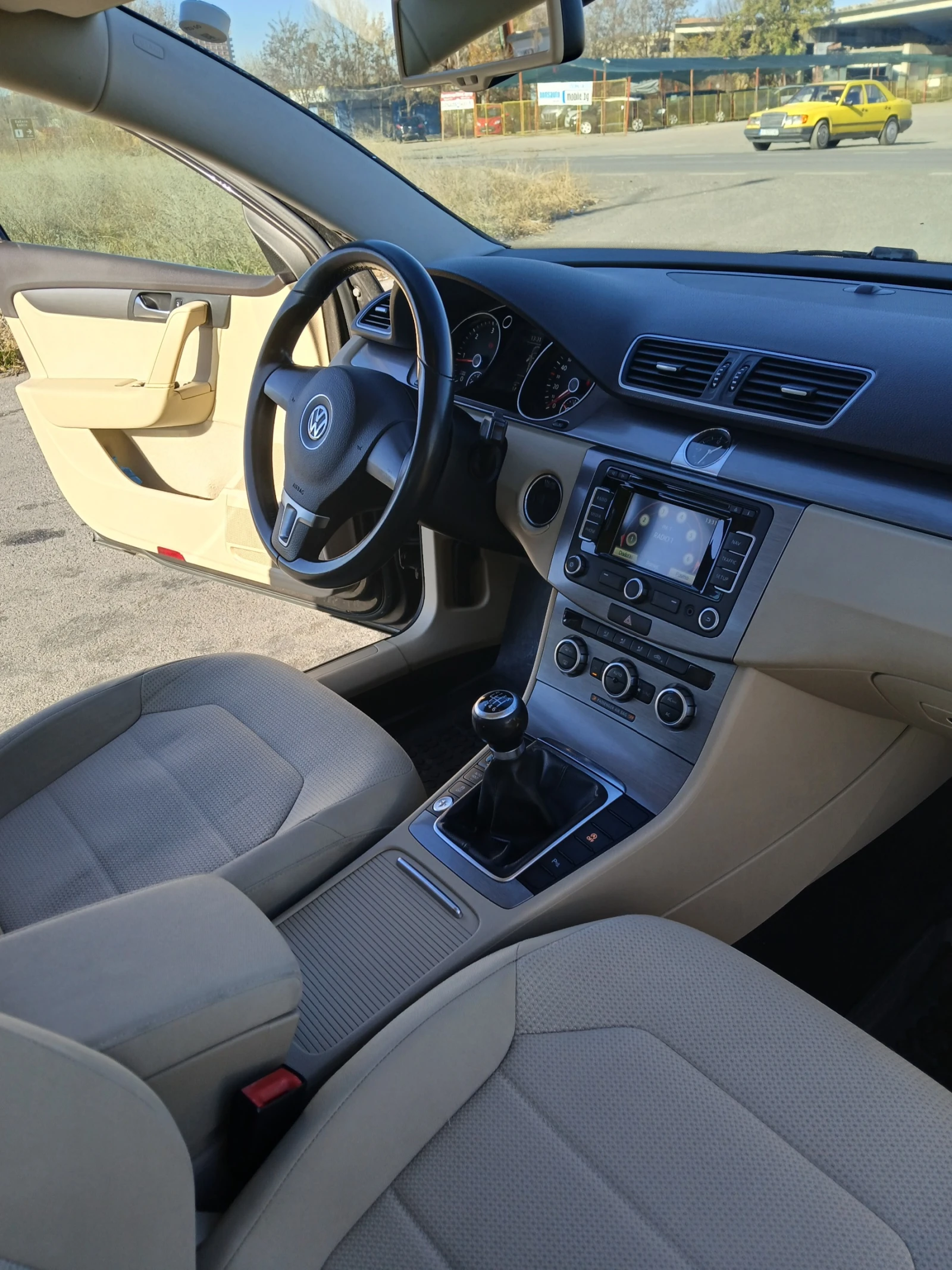VW Passat, снимка 4 - Автомобили и джипове - 55511163