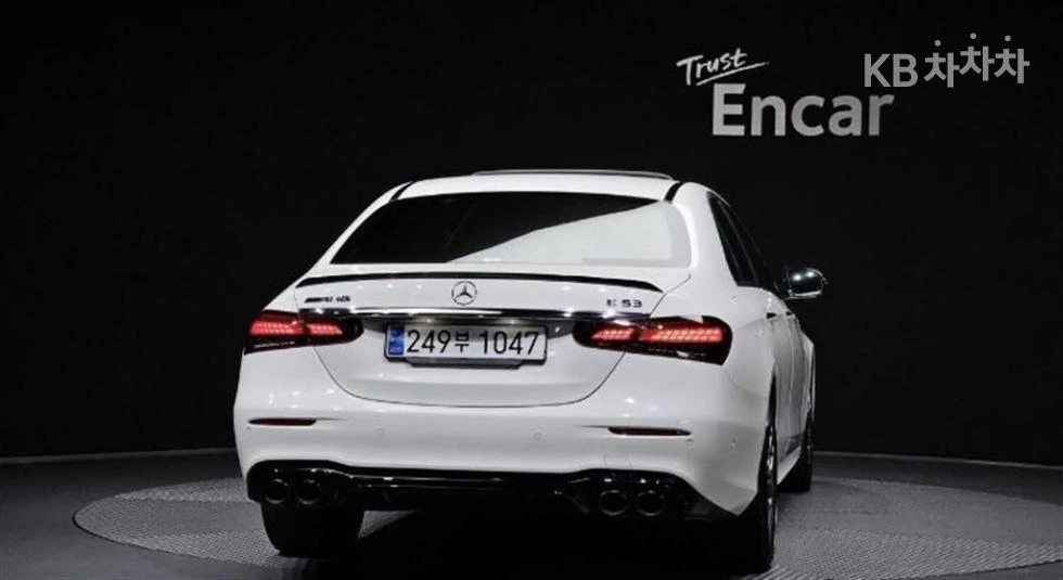 Mercedes-Benz E 220 4MATIC AMG LINE HEAD UP 360CAM PANORAMA , снимка 4 - Автомобили и джипове - 55513458