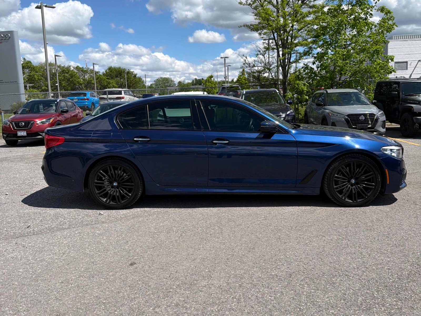 BMW 540 XDRIVE* HARMAN KARDON* HEAD-UP* ПОДГРЕВ* ОБДУХВАНЕ, снимка 3 - Автомобили и джипове - 55556011