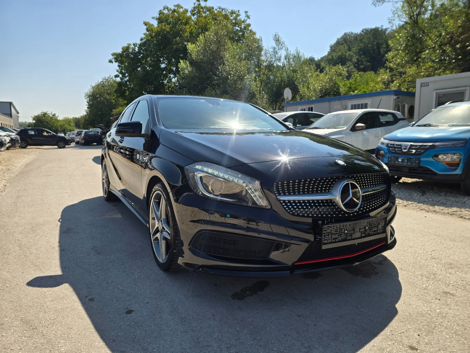 Mercedes-Benz A 180 CDI AMG PACK Топ състояние , снимка 2 - Автомобили и джипове - 55586526