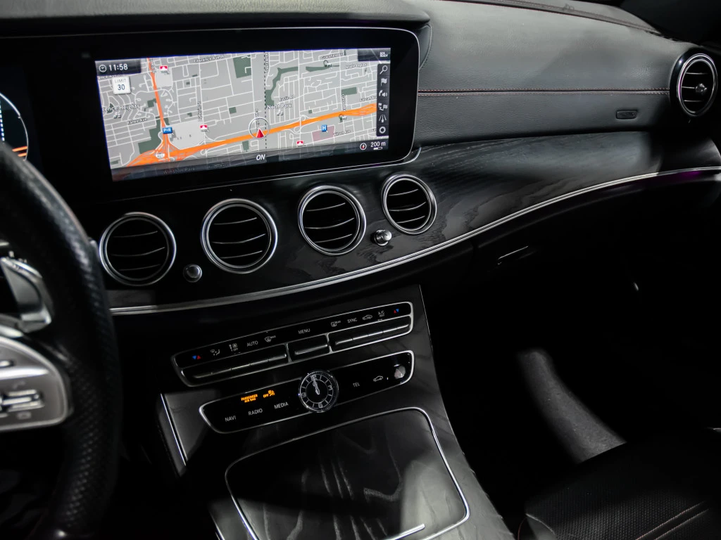 Mercedes-Benz E 53 AMG 4MATIC* КОЖА* ПОДГРЕ* BURMASTER* PANO* CARPLAY* , снимка 14 - Автомобили и джипове - 55724652