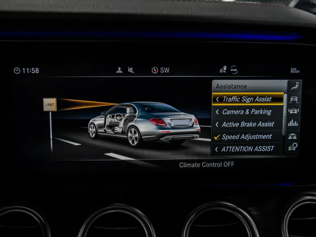Mercedes-Benz E 53 AMG 4MATIC* КОЖА* ПОДГРЕ* BURMASTER* PANO* CARPLAY* , снимка 16 - Автомобили и джипове - 55724652
