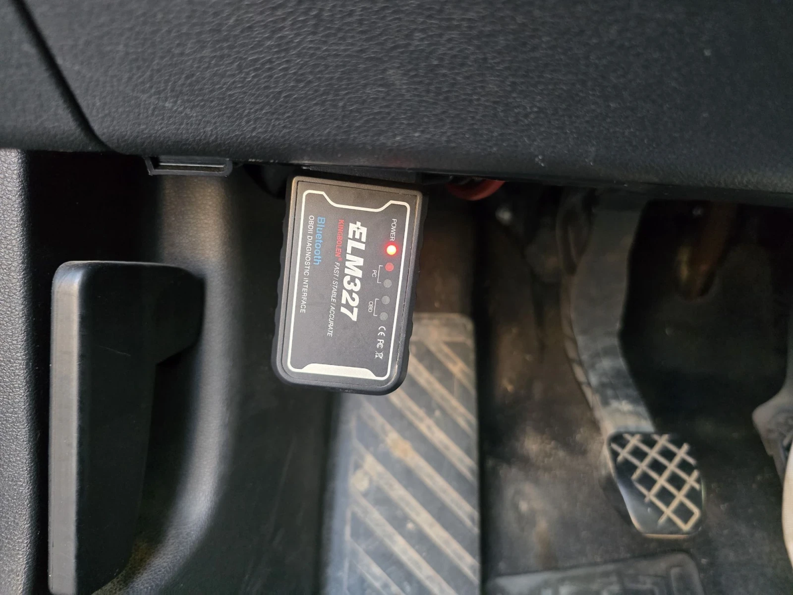 Skoda Octavia 1.6 TDI 4x4, снимка 15 - Автомобили и джипове - 56254729