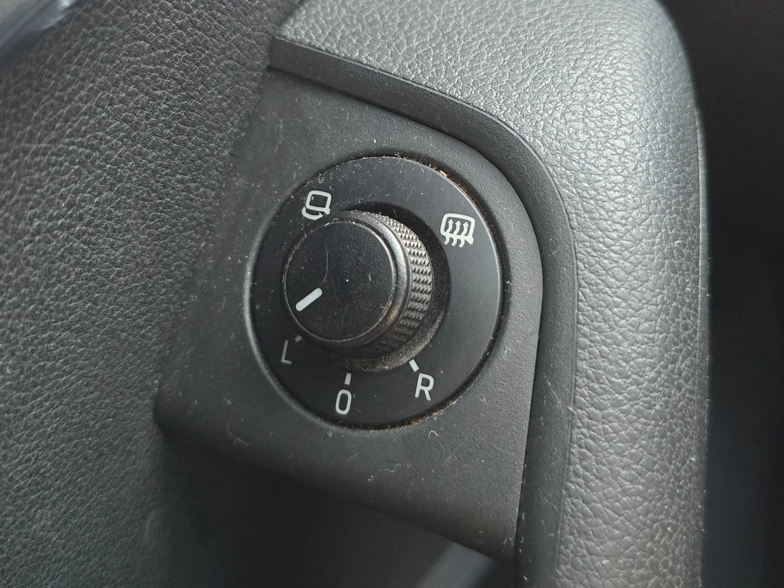 Skoda Octavia 1.6 TDI 4x4, снимка 13 - Автомобили и джипове - 56254729