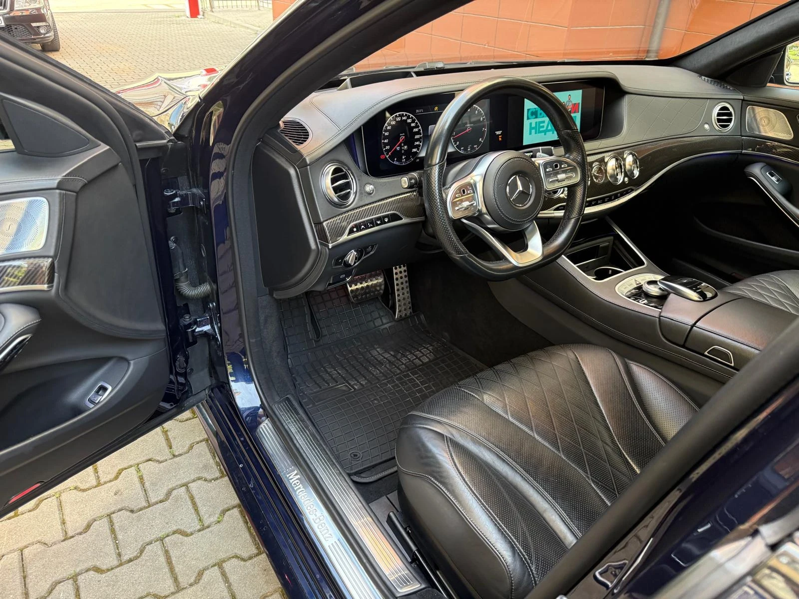 Mercedes-Benz S 560, снимка 9 - Автомобили и джипове - 56270899