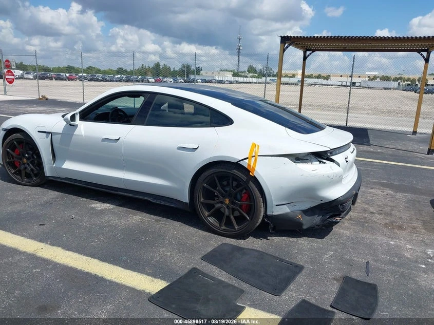 Porsche Taycan GTS AWD, снимка 3 - Автомобили и джипове - 56618027