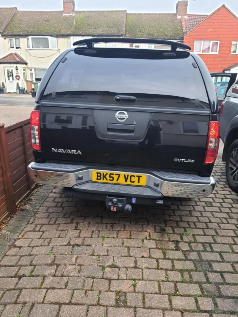 Nissan Navara, снимка 8 - Автомобили и джипове - 48294743