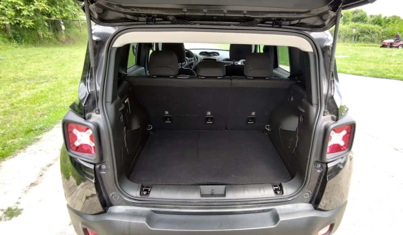 Jeep Renegade  LATITUDE, снимка 10 - Автомобили и джипове - 50569996