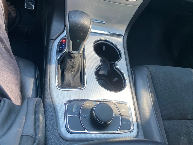 Jeep Grand cherokee SRT 6.4 V 8 HEMI FACE N1, снимка 13 - Автомобили и джипове - 52555579