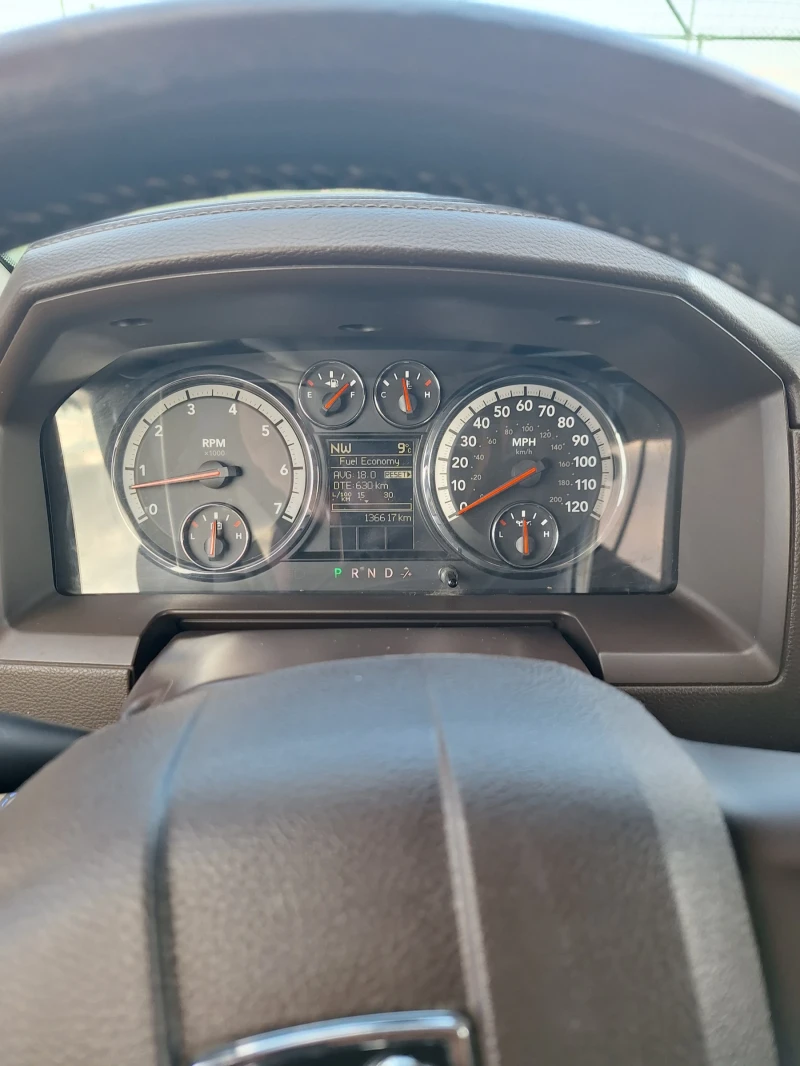 Dodge RAM 1500 5.7 HEMI, снимка 14 - Автомобили и джипове - 52836064