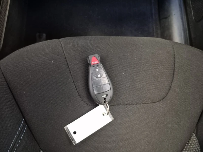 Jeep Cherokee * SPORT * CARFAX * БЕЗ ПЪРВОНАЧАЛНА ВНОСКА, снимка 8 - Автомобили и джипове - 53361716