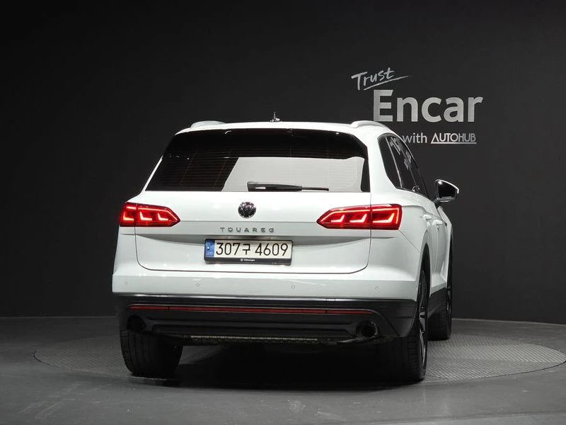 VW Touareg 3.0 DPY Automatic, снимка 4 - Автомобили и джипове - 55730487