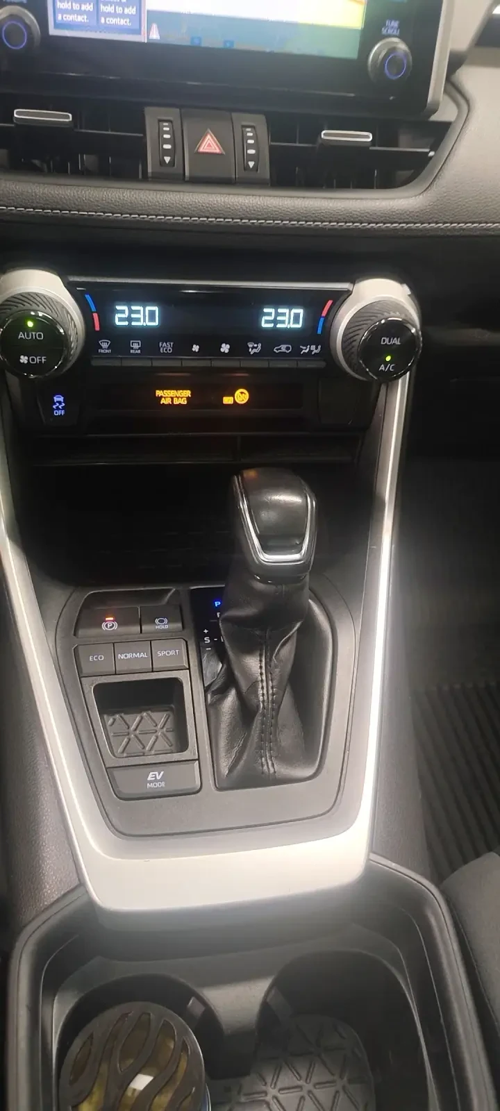 Toyota Rav4, снимка 12 - Автомобили и джипове - 56329250
