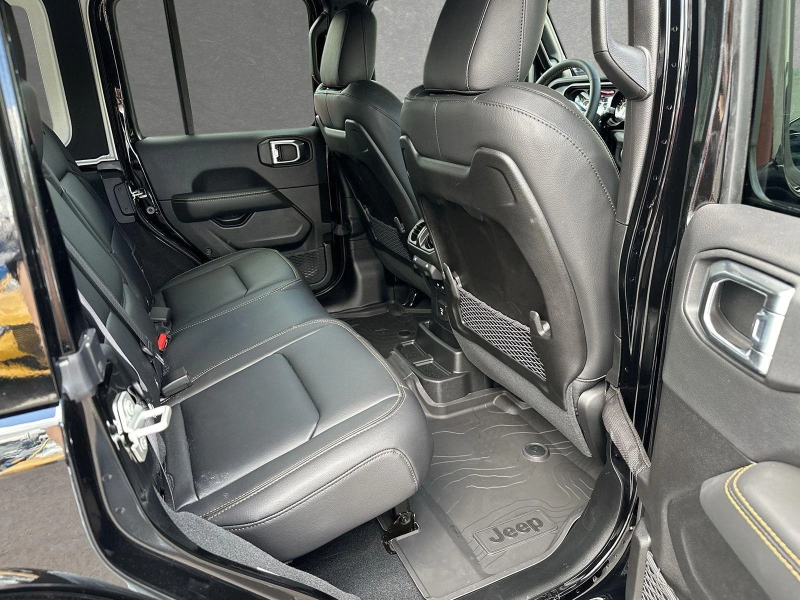 Jeep Wrangler UNLIMITED SAHARA 4X4 CAMERA  | Mobile.bg   11