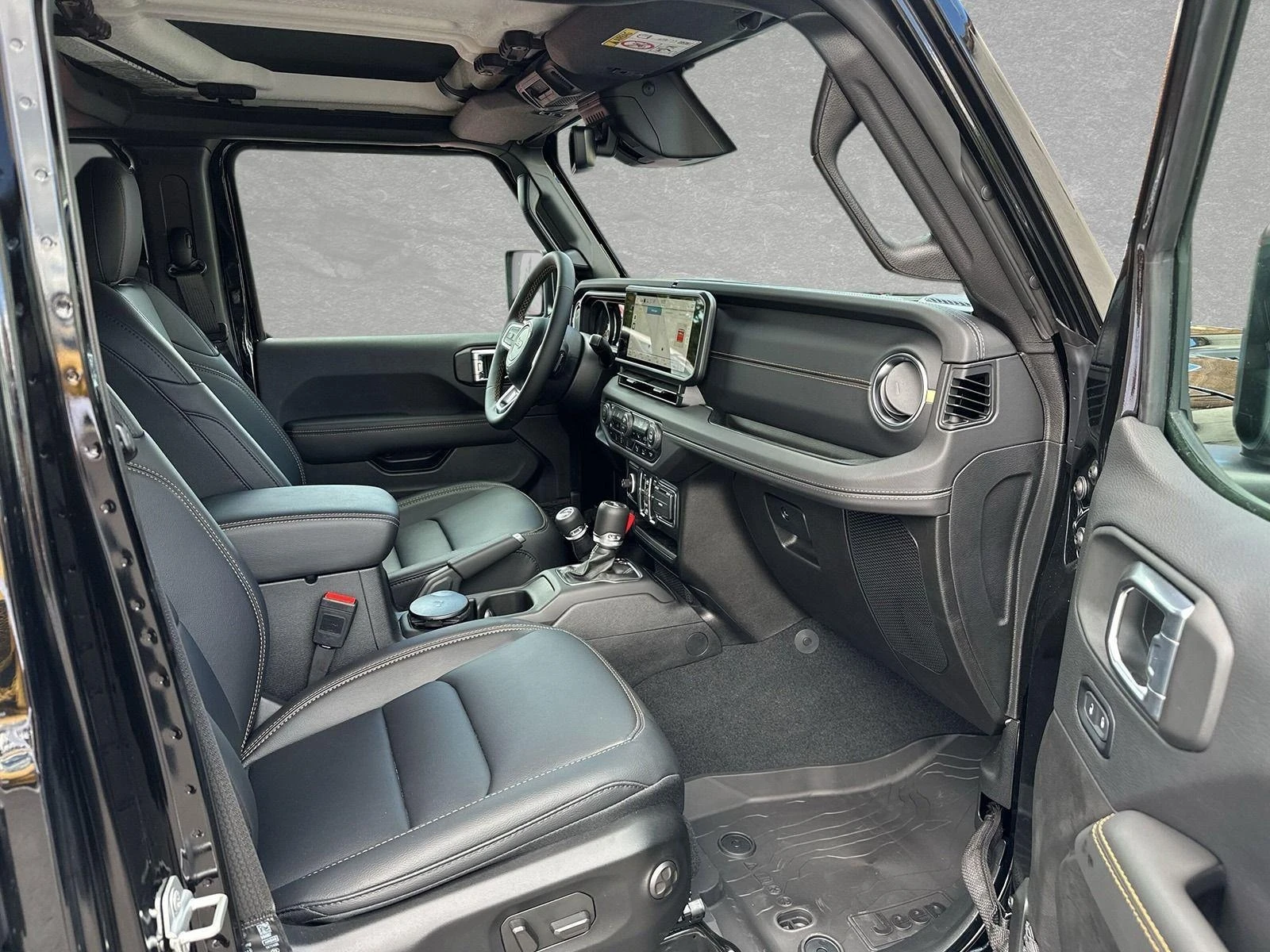 Jeep Wrangler UNLIMITED SAHARA 4X4 CAMERA  - изображение 10