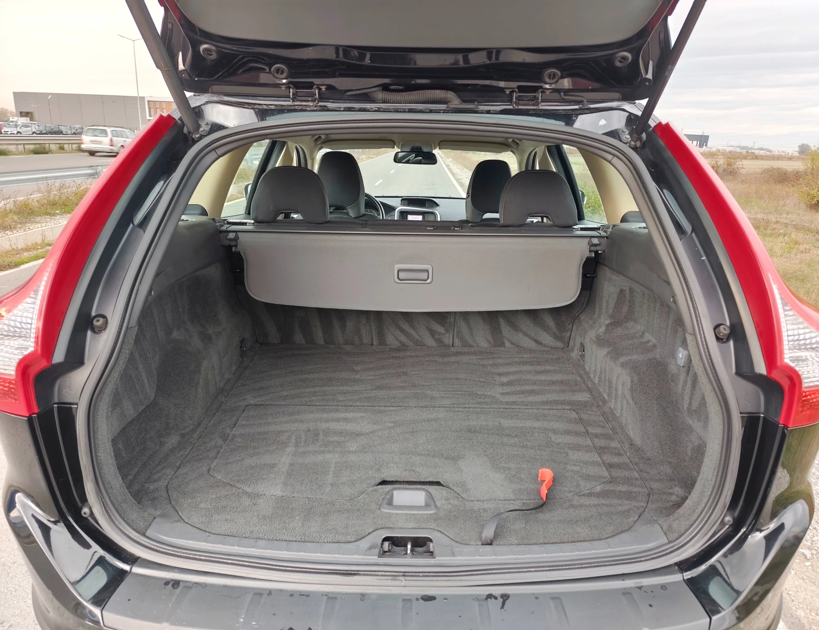 Volvo XC60 2.4D 163ks 4x4 | Mobile.bg   12