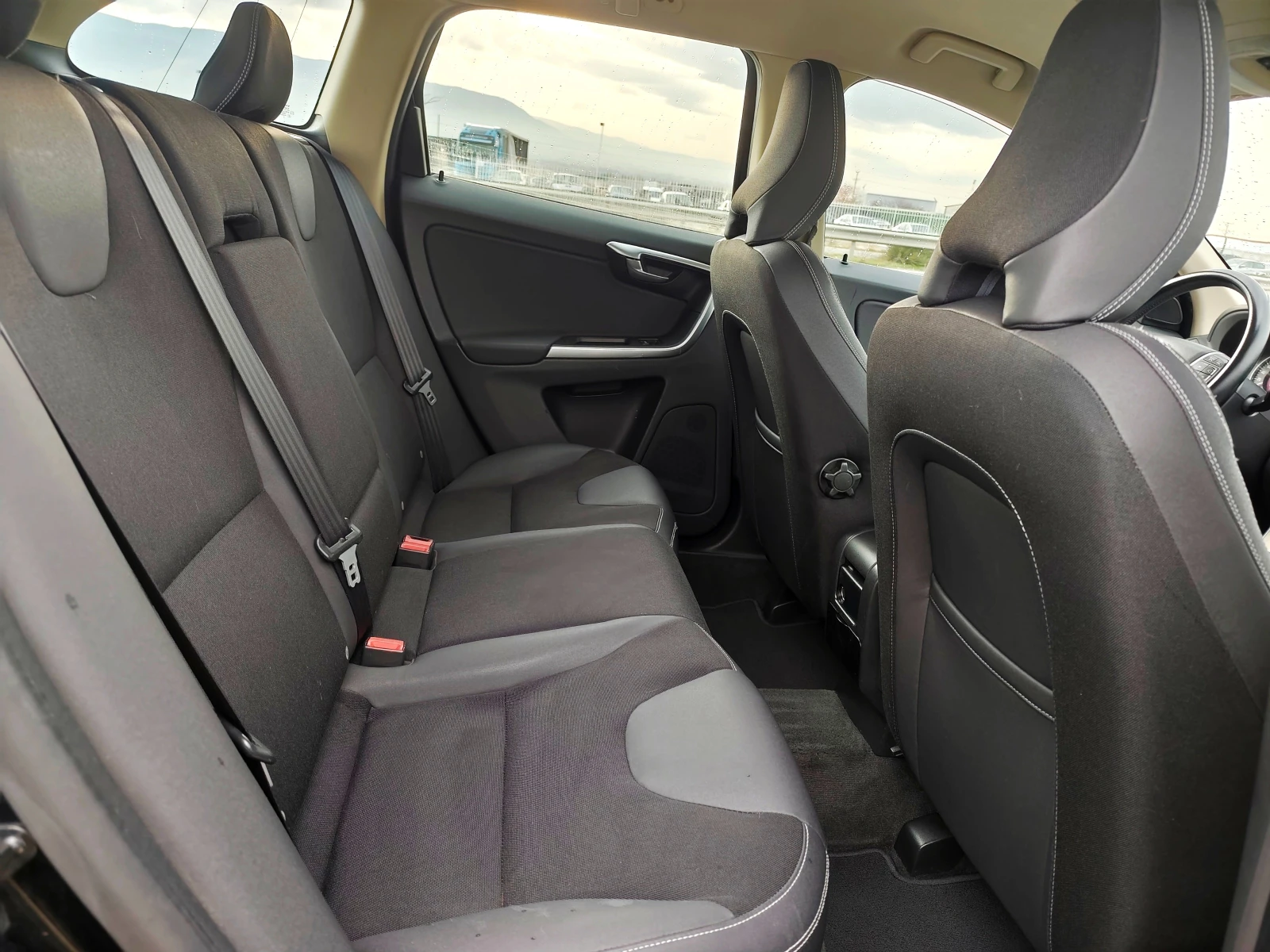 Volvo XC60 2.4D 163ks 4x4 | Mobile.bg   11