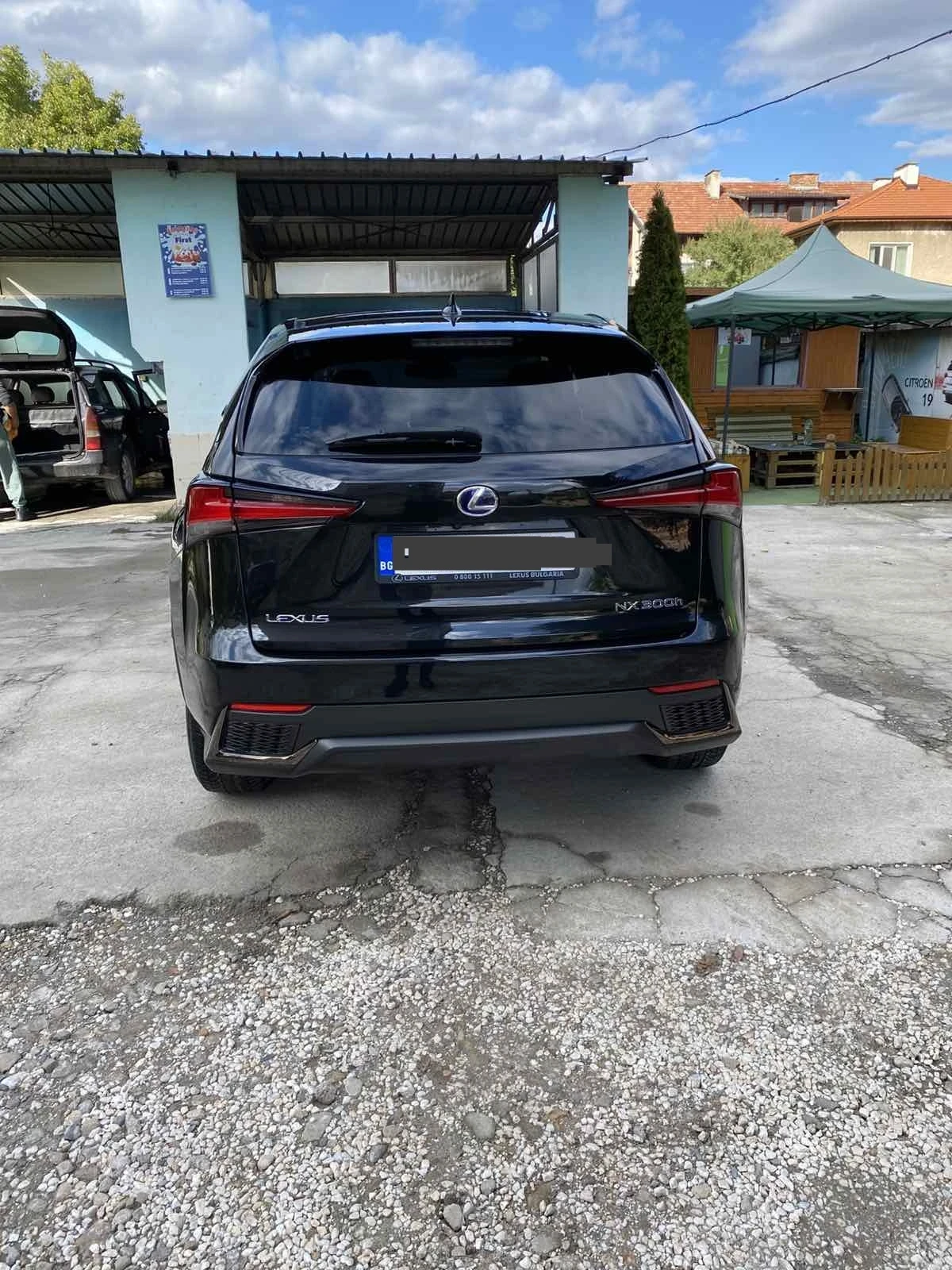 Lexus NX 300h F sport - изображение 5