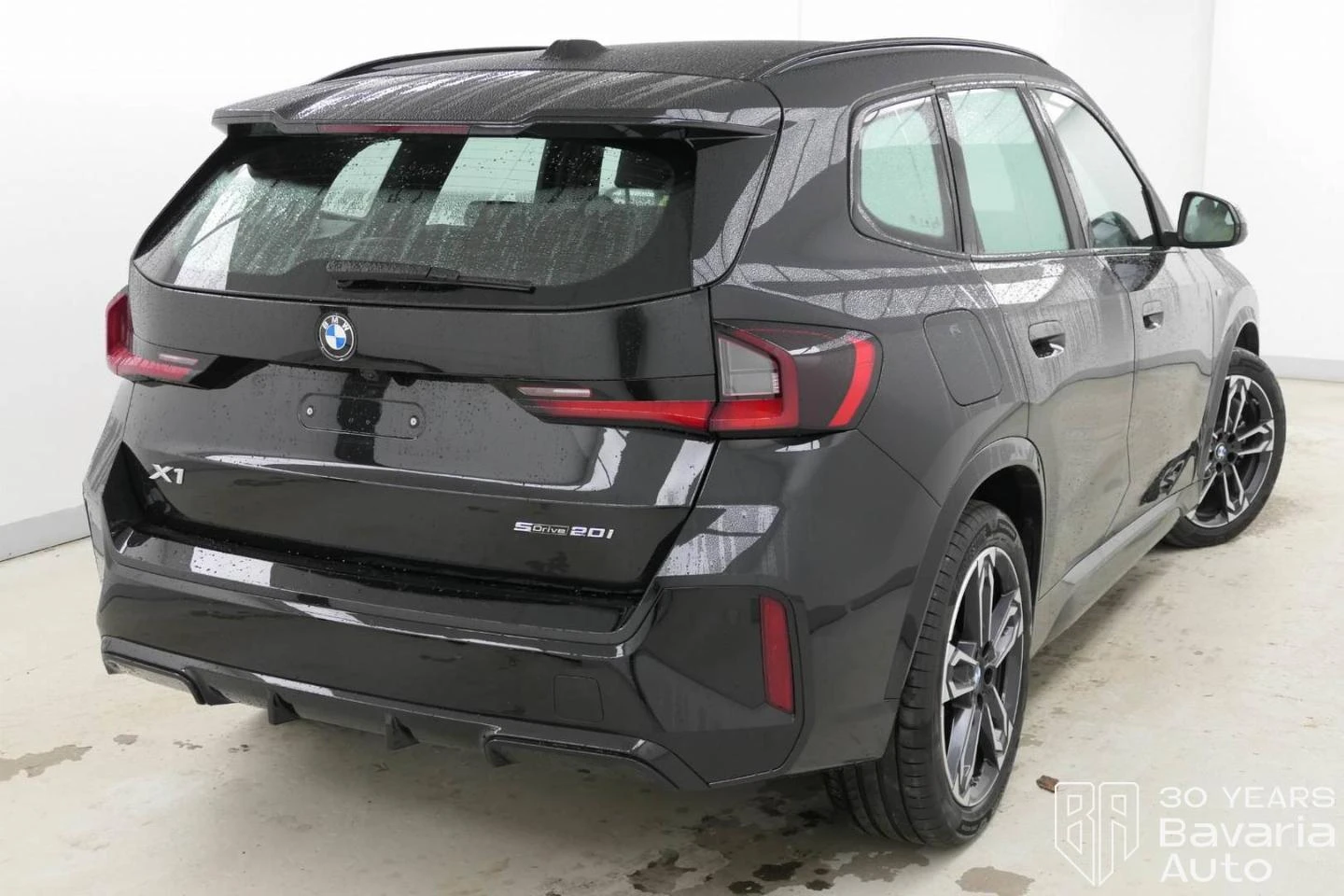 BMW X1 20i sDrive M Sport Paket Steptronic - изображение 3