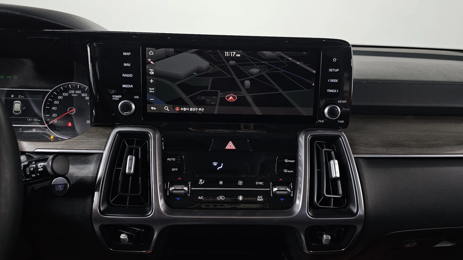 Kia Sorento 2.2 2WD TRENDY autogeorge.com | Mobile.bg � ����������� 13