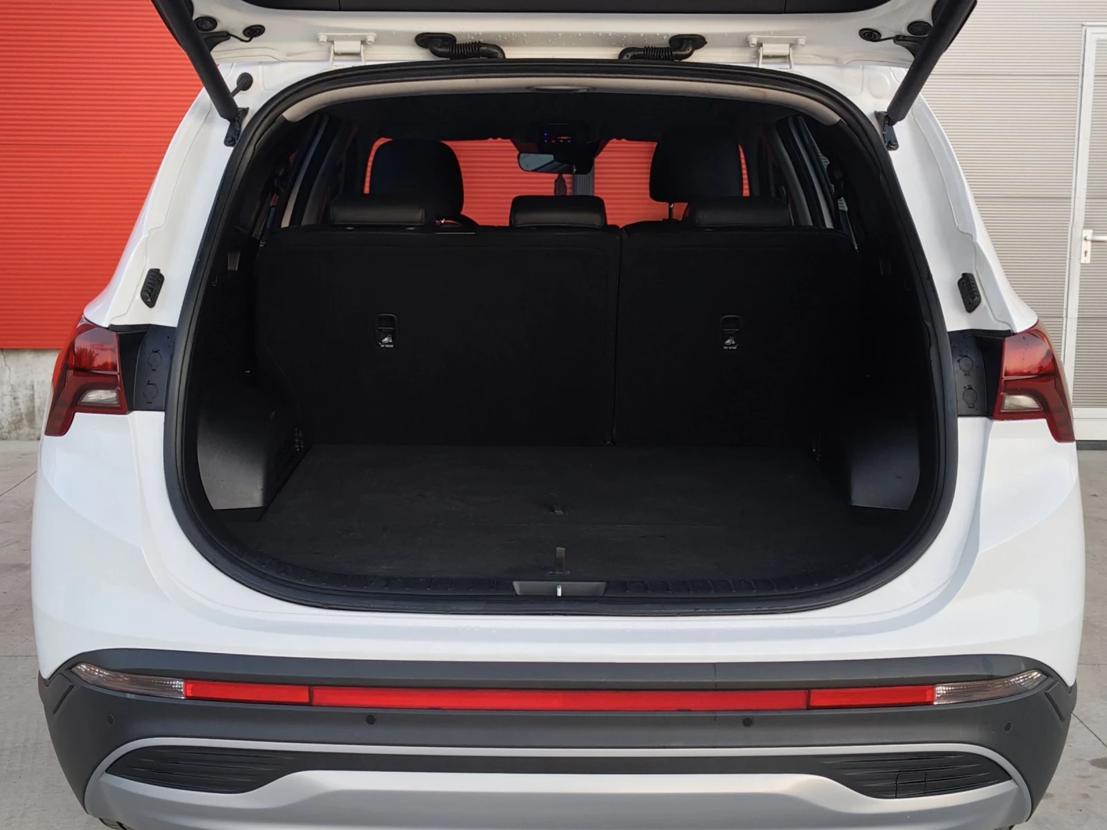 Hyundai Santa fe 2.2CRDi/FACELIFT/PREMIUN/4WD/8 СК/DISTRONIC, снимка 5 - Автомобили и джипове - 54482145