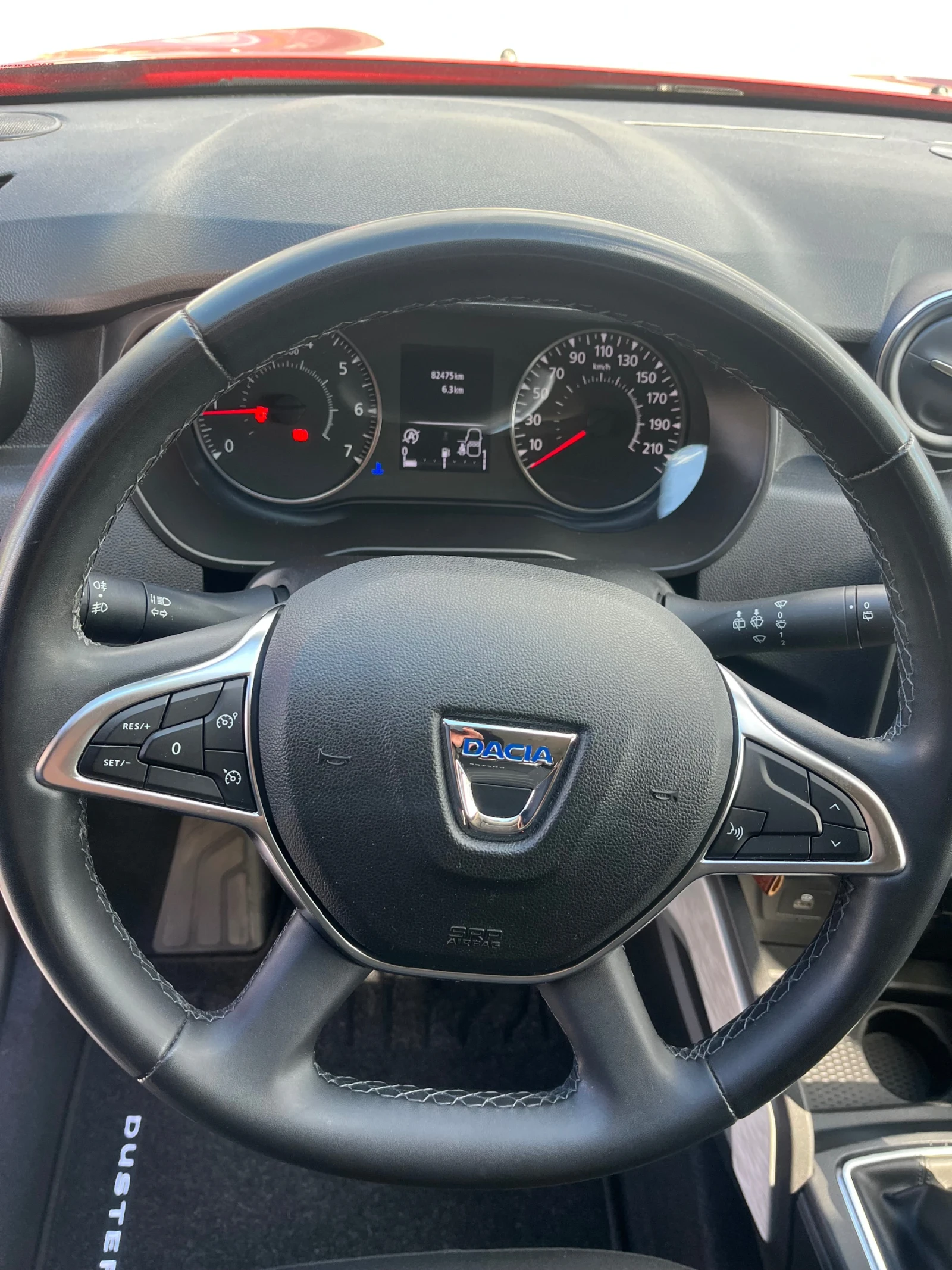 Dacia Duster, снимка 12 - Автомобили и джипове - 54577239