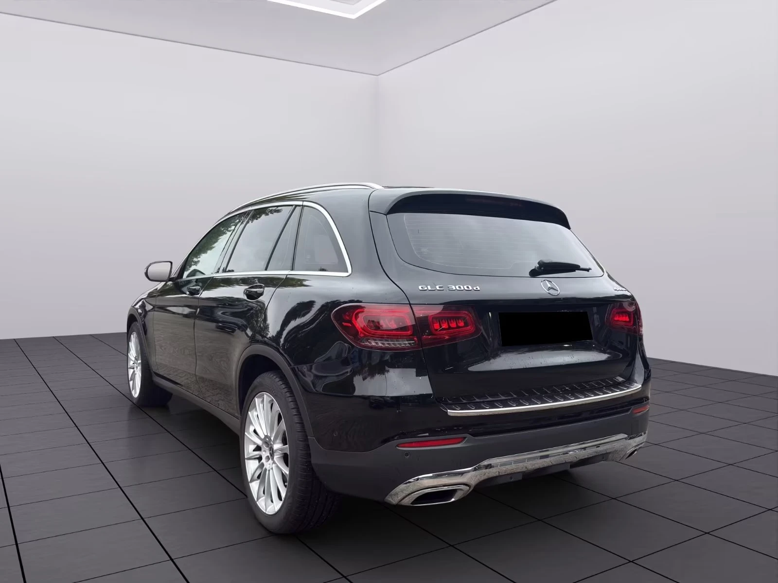 Mercedes-Benz GLC 300 D/4MATIC/AMG/EXCLUSIVE 360  MBUX FULL LED BURMESTE, снимка 4 - Автомобили и джипове - 54713891