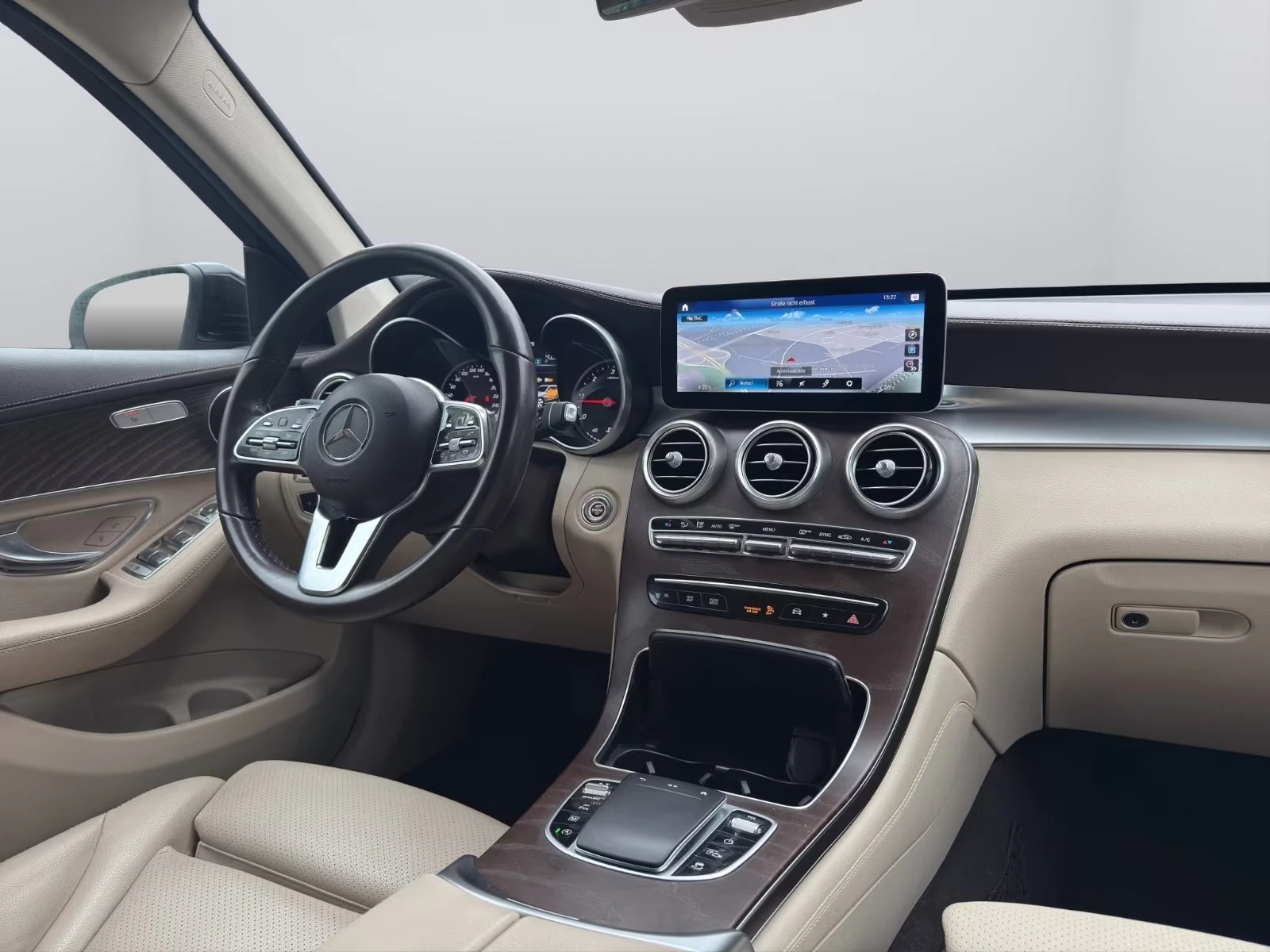 Mercedes-Benz GLC 300 D/4MATIC/AMG/EXCLUSIVE 360  MBUX FULL LED BURMESTE, снимка 9 - Автомобили и джипове - 54713891