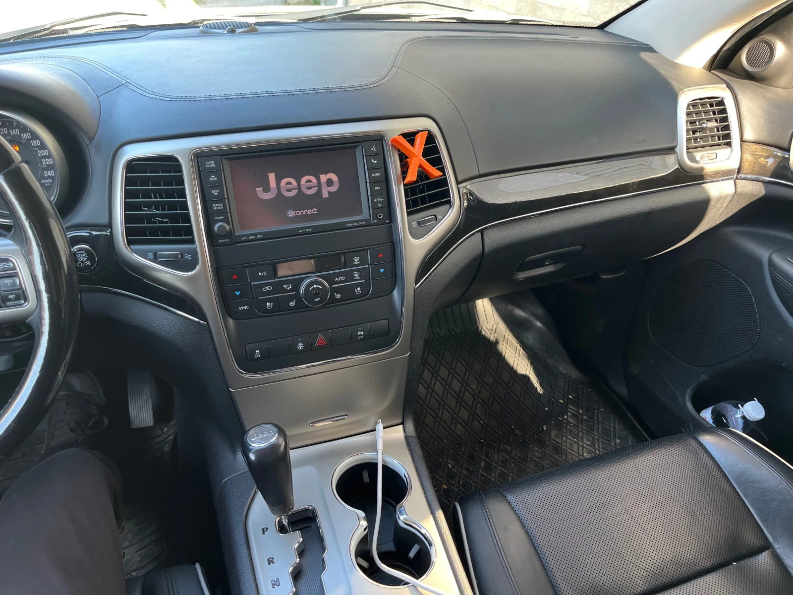 Jeep Grand cherokee, снимка 8 - Автомобили и джипове - 54795542