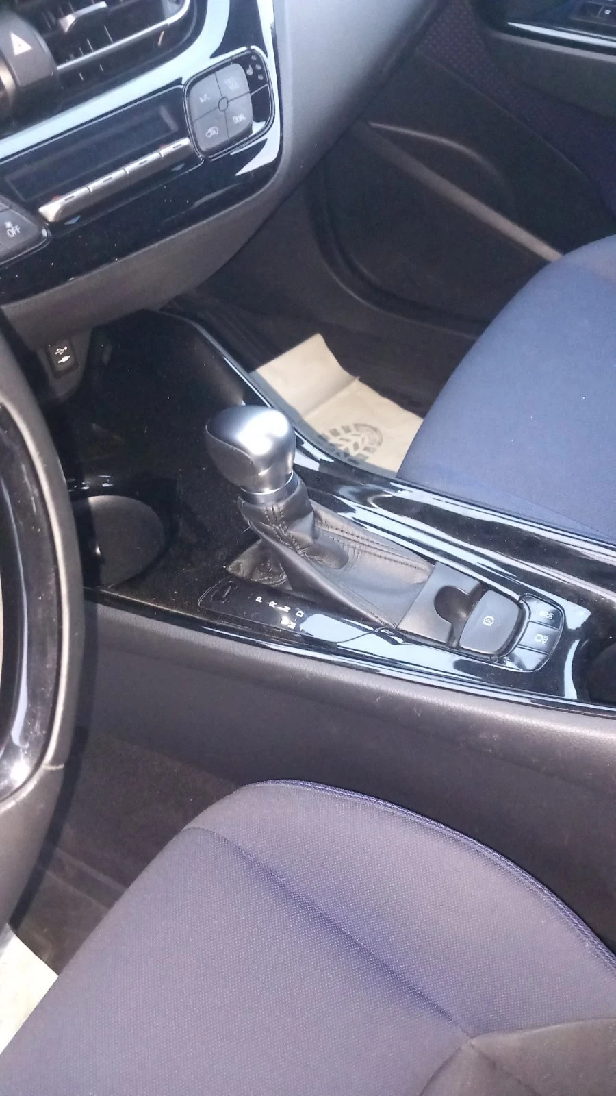 Toyota C-HR 1.2�/116��, 4 ���������, 17�., 4�4, �������  | Mobile.bg � ����������� 2