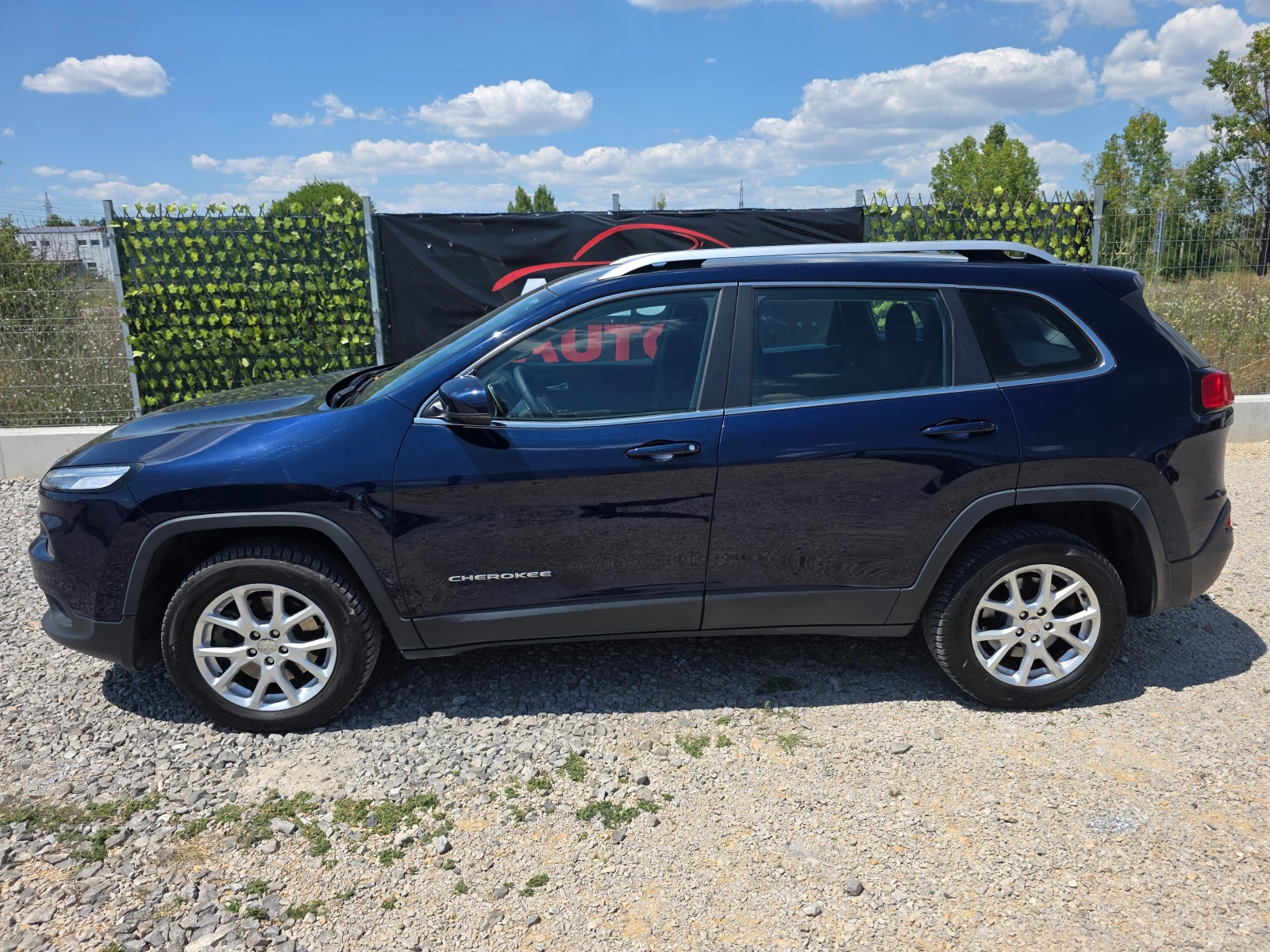 Jeep Cherokee V(KL)-2.0 mjt-Longitude-4WD-140hp, снимка 8 - Автомобили и джипове - 55652522