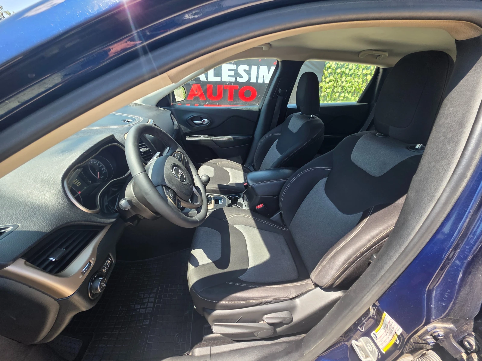Jeep Cherokee V(KL)-2.0 mjt-Longitude-4WD-140hp, снимка 12 - Автомобили и джипове - 55652522
