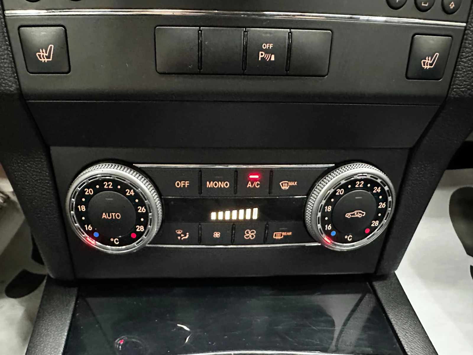 Mercedes-Benz GLK 350CDI-4 Matic-AMG PACK  , снимка 12 - Автомобили и джипове - 55888962