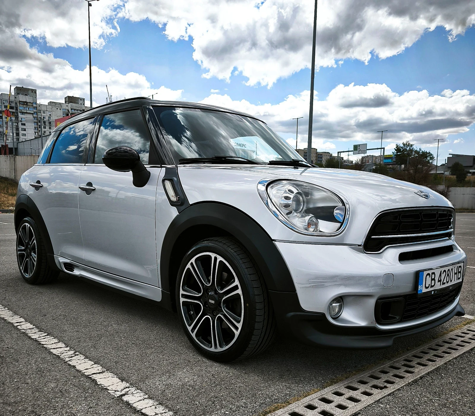 Mini Countryman 2.0SD all4 обслужени вериги, снимка 3 - Автомобили и джипове - 55950717