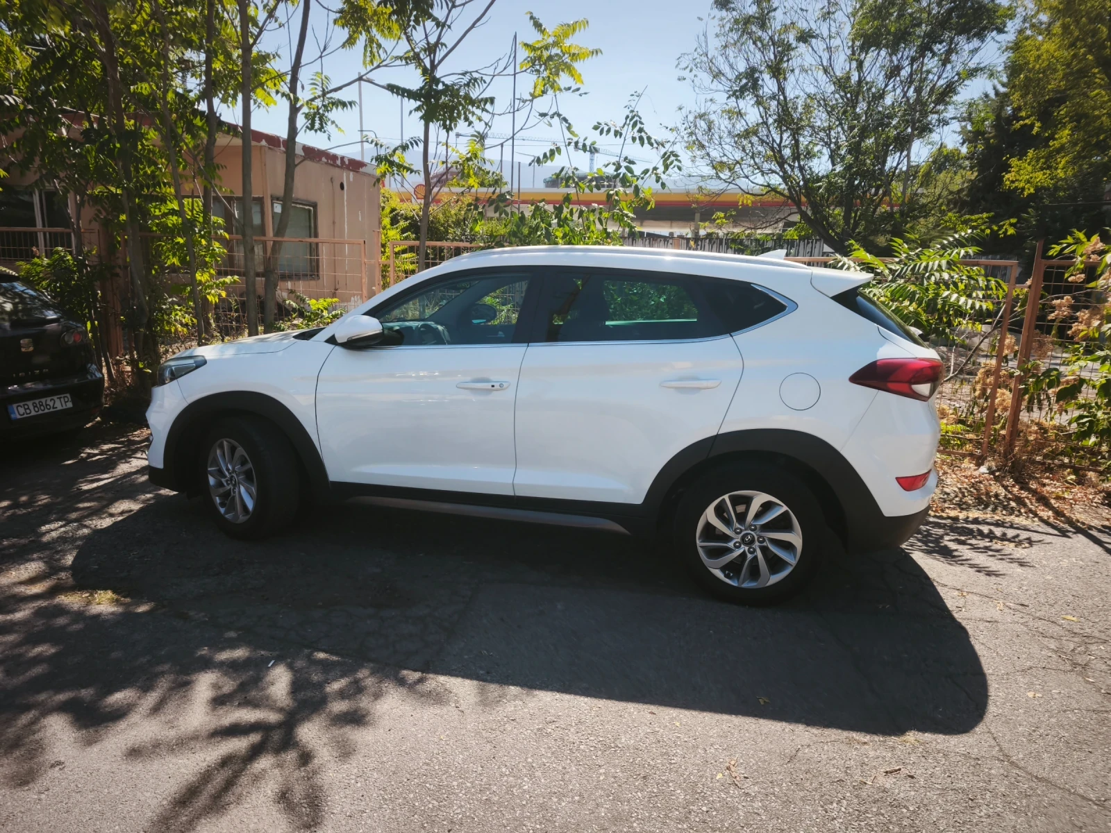 Hyundai Tucson 1, 7, снимка 2 - Автомобили и джипове - 56028641