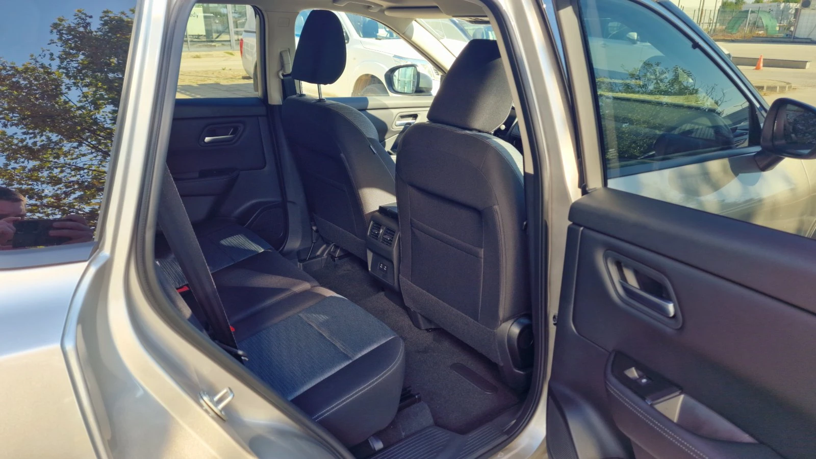 Nissan X-trail 1.5DDT , снимка 9 - Автомобили и джипове - 56254614