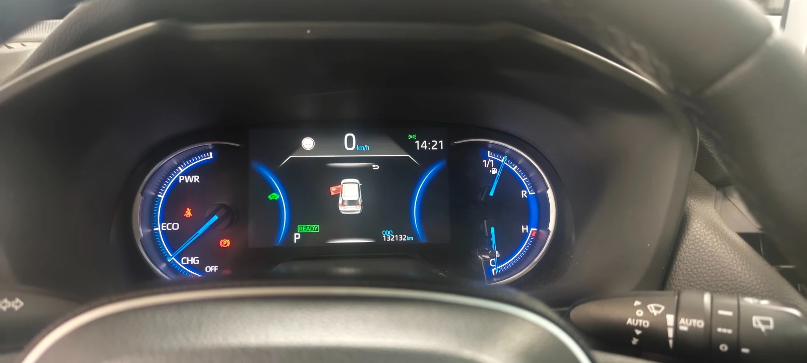 Toyota Rav4, снимка 9 - Автомобили и джипове - 56329250