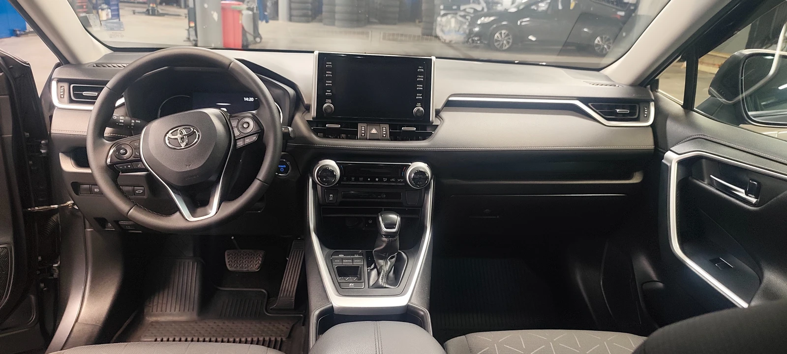 Toyota Rav4, снимка 8 - Автомобили и джипове - 56329250