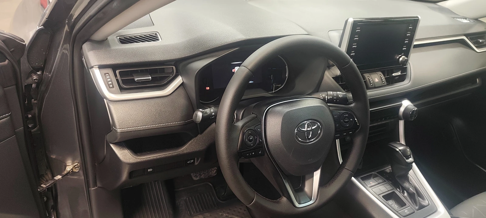 Toyota Rav4, снимка 13 - Автомобили и джипове - 56329250