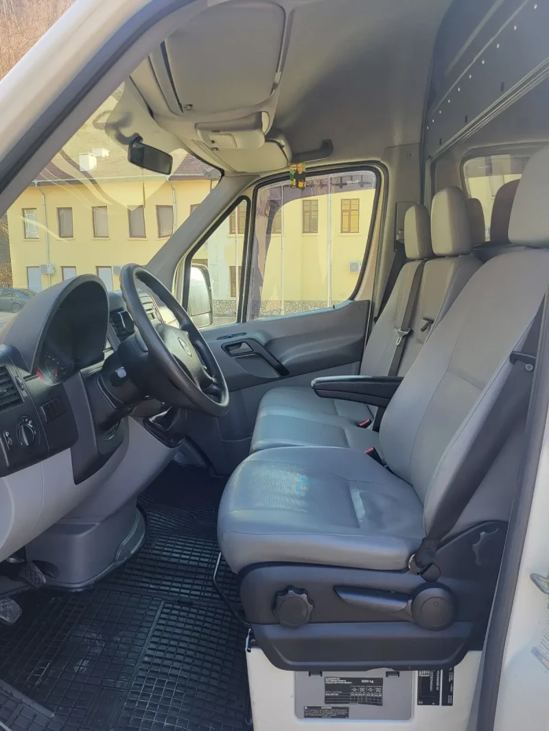 VW Crafter 2.5 TDI 136 К.С, снимка 13 - Бусове и автобуси - 48770588