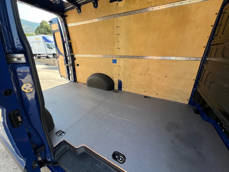 VW Crafter 2.0TDI 177кс , FULL , EURO6 B , КАТО НОВ, снимка 10 - Бусове и автобуси - 50816517